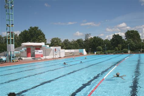 Alemania: Peleas, cuchillos y familias atemorizadas: violencia en las piscinas públicas 6 Alemania: Peleas, cuchillos y familias atemorizadas: violencia en las piscinas públicas